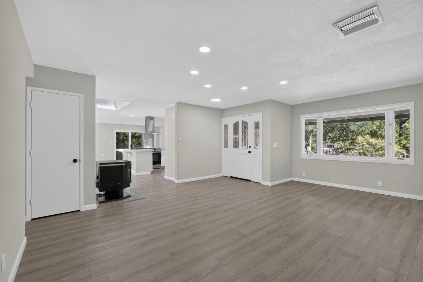 16505 Sanborn Road Saratoga, CA 95070 - Photo 27 of 49 Gallery Image 27