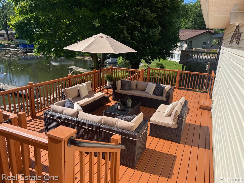 10846 Colony Pinckney, MI 48169 - Photo 9 of 58