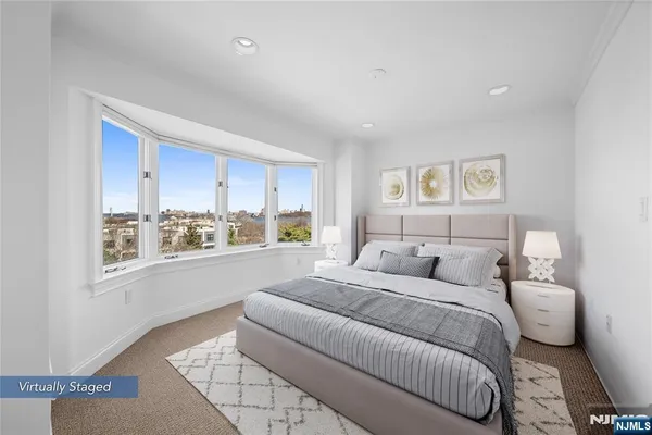 $3,850 | 605 Hancock Court, Edgewater, NJ 07020