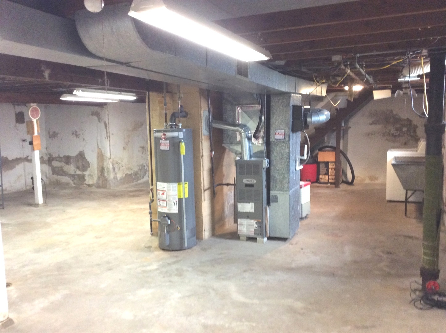 1436 Evergreen Road Homewood, IL 60430 - Photo 26 of 32 a view of a room with gym equipment