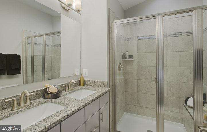 9819 Ravenhurst Road Middle River, MD 21220 - Photo 6 of 9 Owner's Suit bathroom