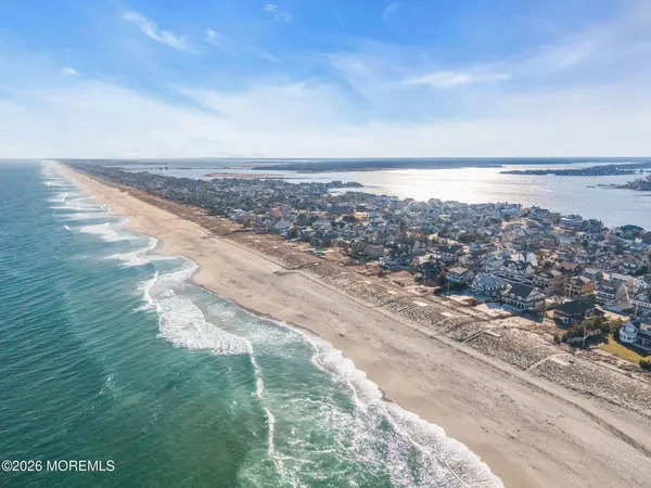 $20,000,000 | 717 East Avenue, Bay Head, NJ 08742
