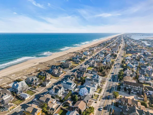 $20,000,000 | 717 East Avenue, Bay Head, NJ 08742
