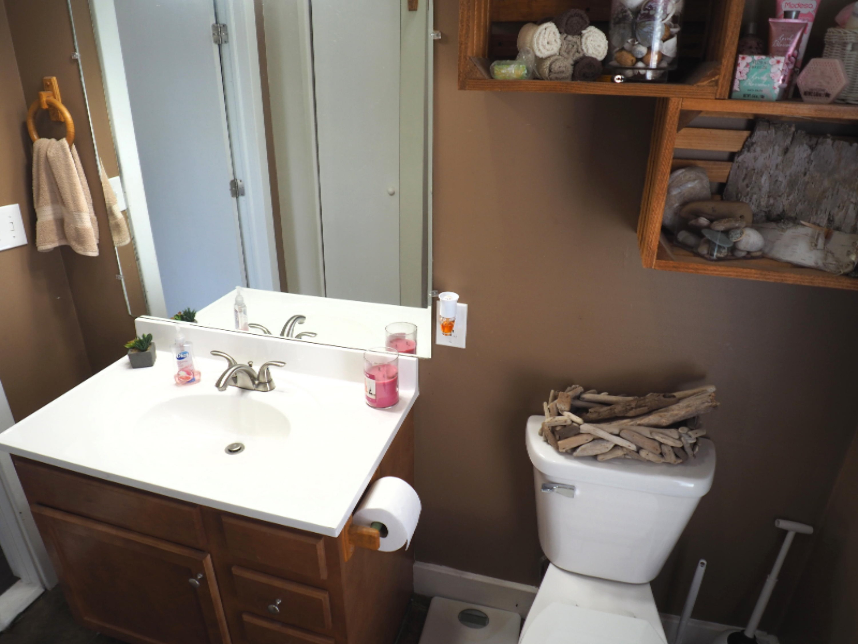 13846 Heffron Road Northeast Belding, MI 48809 - Photo 12 of 36 full bath 2