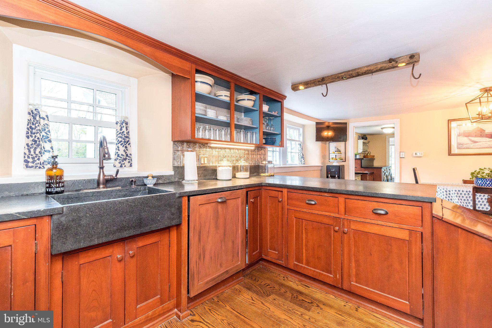 691 Mann Road Horsham, PA 19044 - Photo 8 of 63 Gallery Image 8
