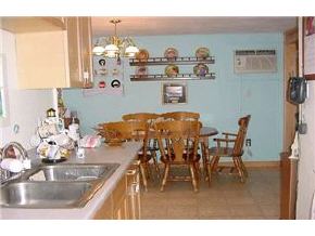 239 R Island Pond Road, Unit 1 Derry, NH 03038 - Photo 3 of 9