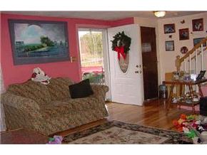 239 R Island Pond Road, Unit 1 Derry, NH 03038 - Photo 4 of 9
