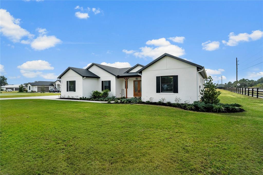 4428 East Shirley Shores Road Tavares, FL 32778 - Photo 3 of 41