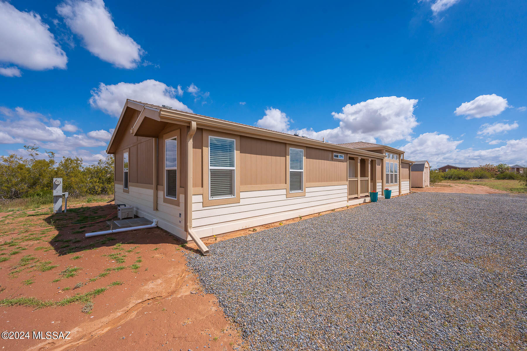 16050 Gold Bell Road Marana, AZ 85653 - Photo 5 of 38 Gallery Image 5
