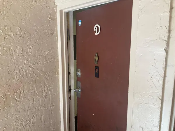 $68,000 | 7502 Needle Leaf Place, Unit 70, Tampa, FL 33617