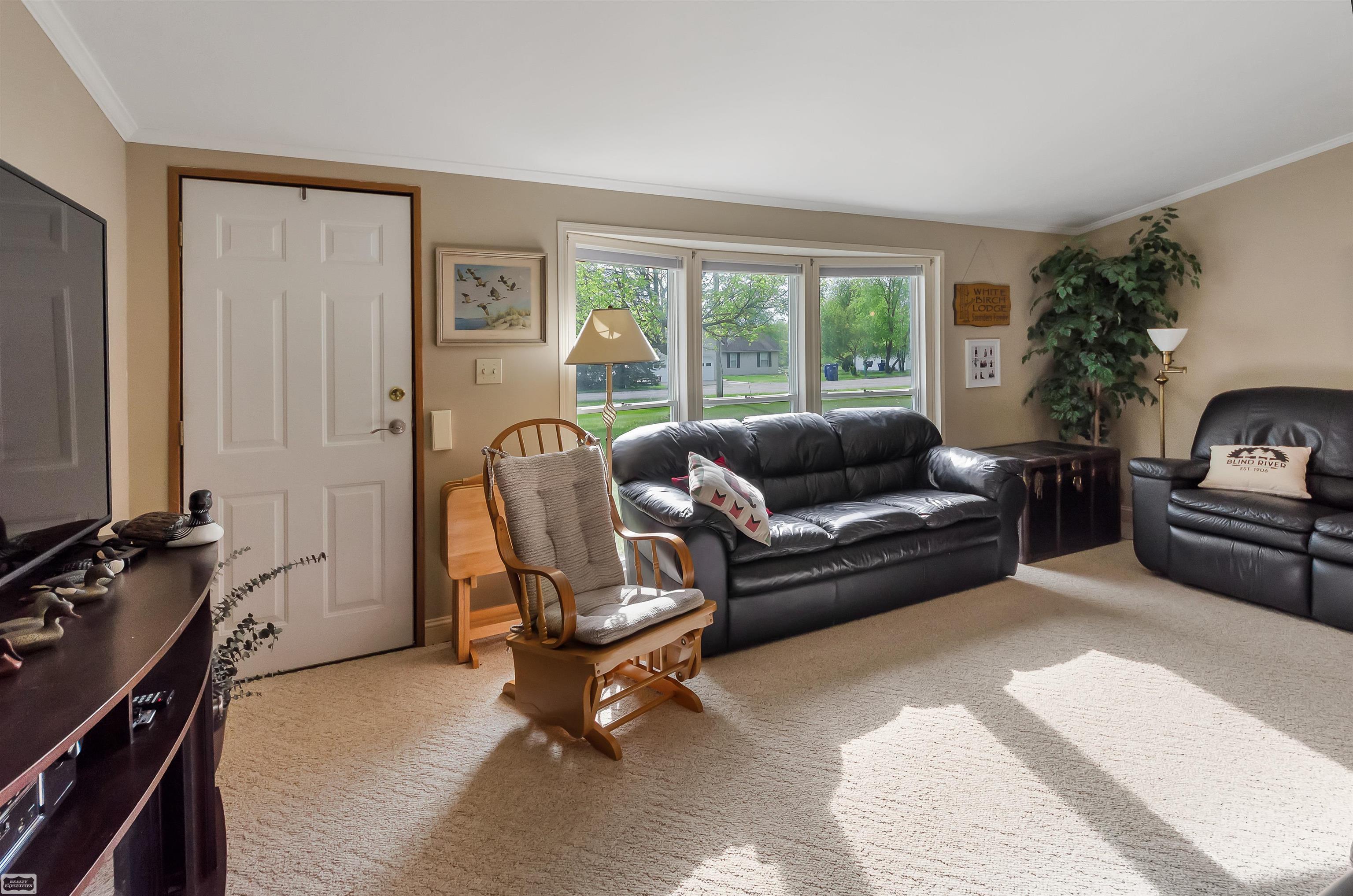 4309 Ridgeway Trail Lake, MI 48632 - Photo 9 of 58 50175376-23791a0b-e556-4930-a83a-9150d872b7ad.JPG