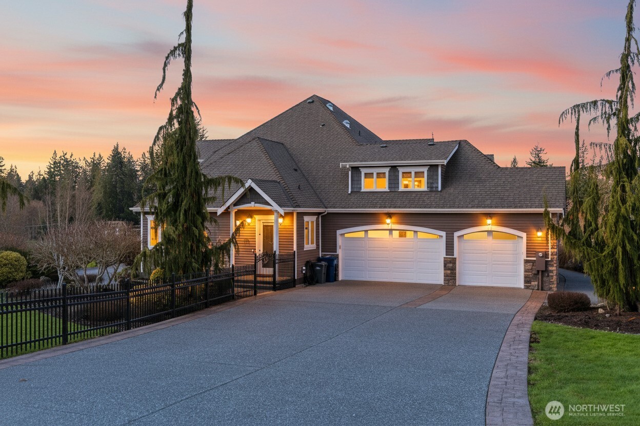 13232 84th Street Southeast Snohomish, WA 98290 - Photo 2 of 40 a view of a house with a street