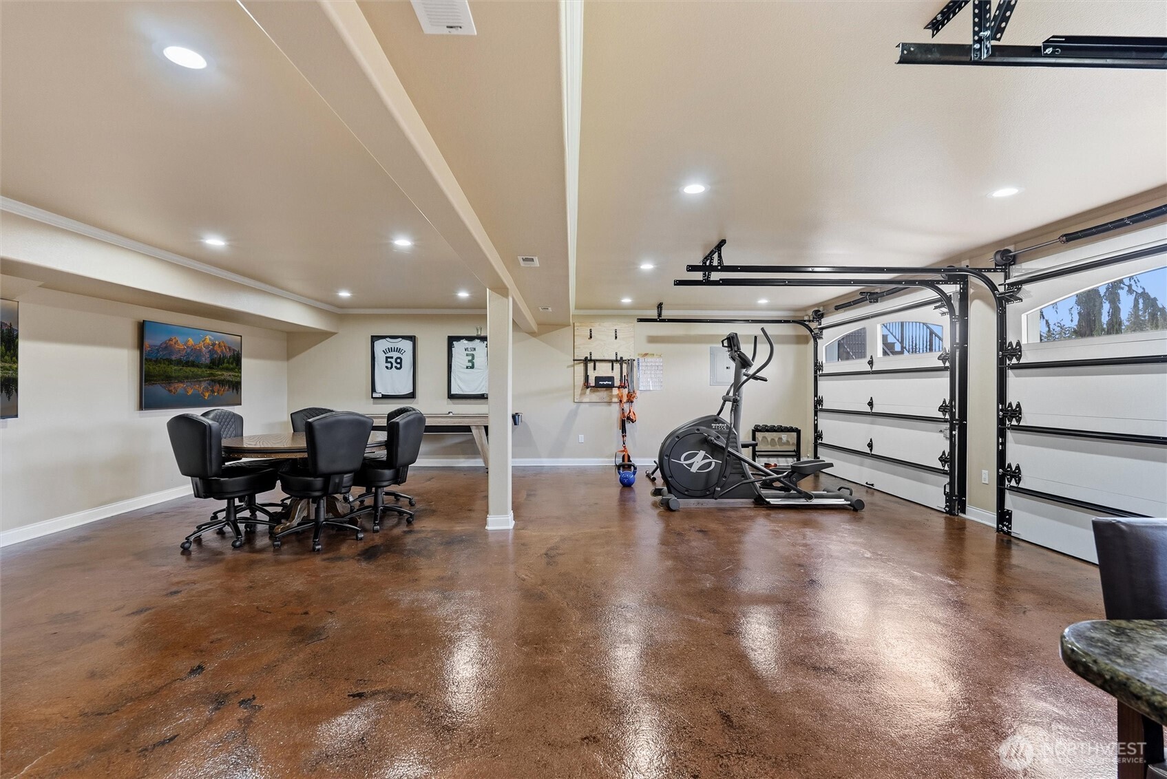 13232 84th Street Southeast Snohomish, WA 98290 - Photo 29 of 40 a view of a room with gym equipment