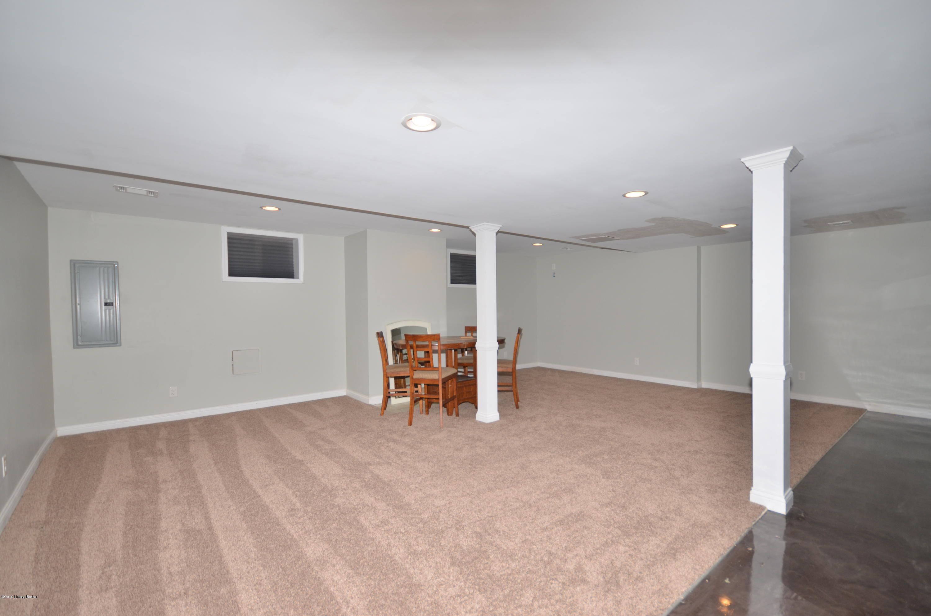 1008 Robbin Lane Cub Run, KY 42729 - Photo 27 of 41 large basement living room.
