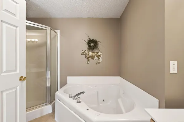 $289,000 | 13826 52nd Avenue North, Plymouth, MN 55446