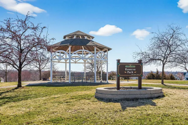 $289,000 | 13826 52nd Avenue North, Plymouth, MN 55446