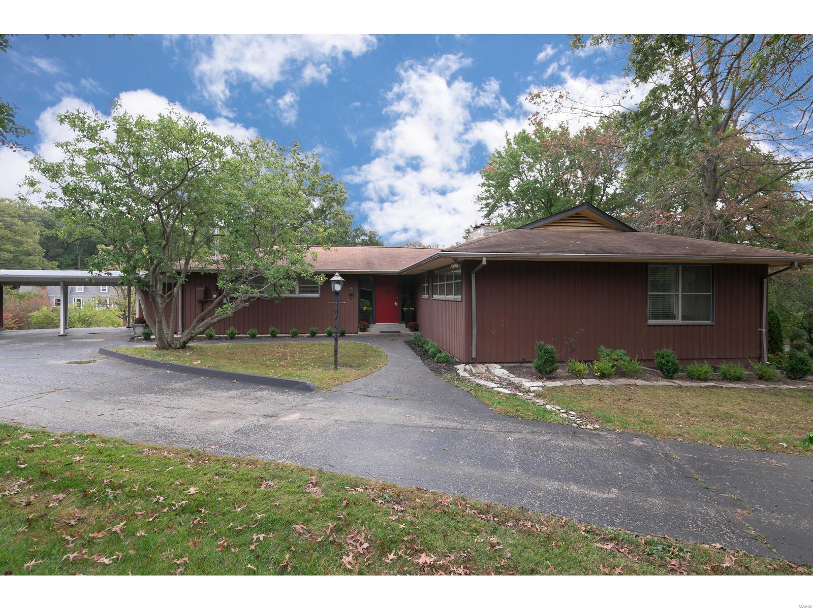 6 Fielding Road Ladue, MO 63124 - Photo 1 of 25