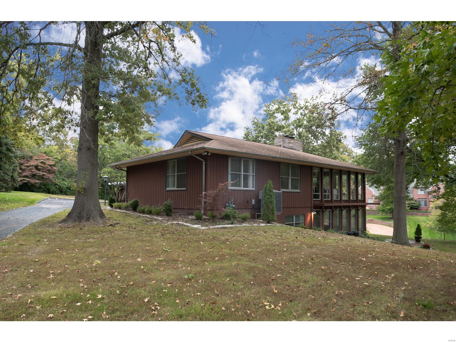 6 Fielding Road Ladue, MO 63124 - Photo 23 of 25