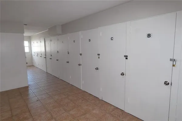 $1,195 | 5821 8th Avenue North, Unit 203, St. Petersburg, FL 33710