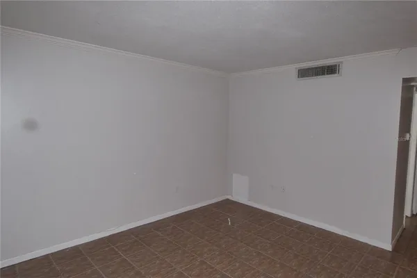 $1,195 | 5821 8th Avenue North, Unit 102, St. Petersburg, FL 33710