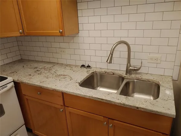 $1,195 | 5821 8th Avenue North, Unit 203, St. Petersburg, FL 33710