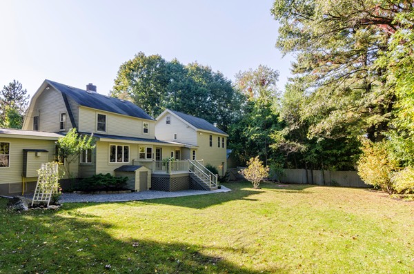 17 Avon Street Lexington, MA 02421 - Photo 3 of 18 Gallery Image 3