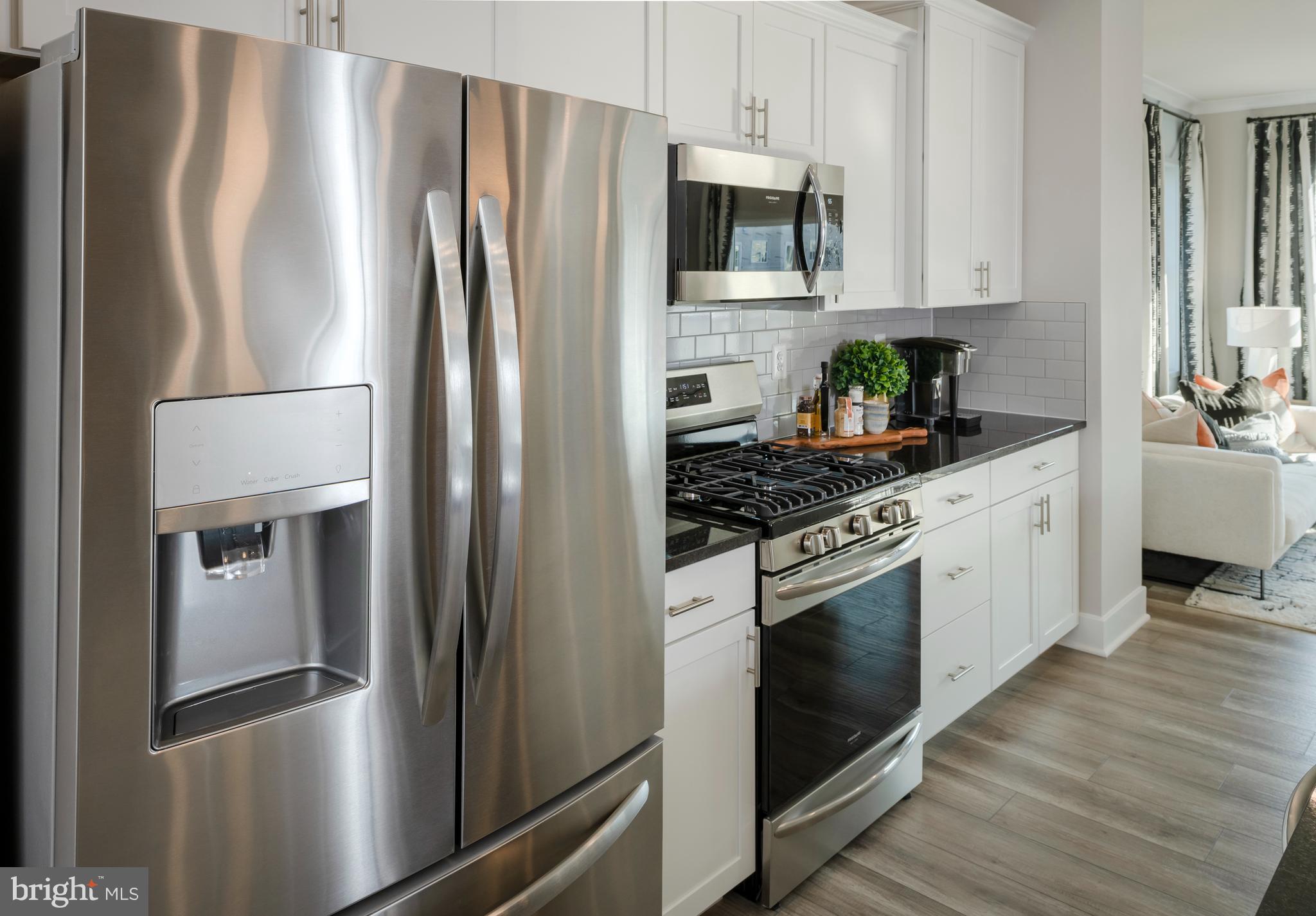 1803 Ritter Road Baltimore, MD 21244 - Photo 3 of 16