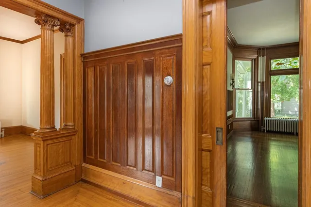 $750,000 | 565 Holly Avenue, St. Paul, MN 55102