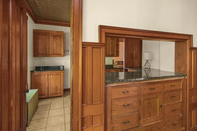 $750,000 | 565 Holly Avenue, St. Paul, MN 55102