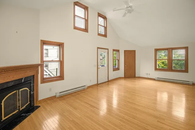 $750,000 | 565 Holly Avenue, St. Paul, MN 55102