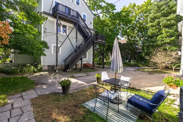 $750,000 | 565 Holly Avenue, St. Paul, MN 55102