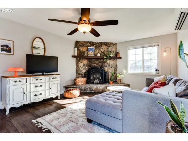 $434,900 | 3958 Pam Street, Eugene, OR 97402