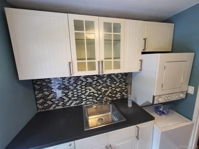 $295,000 | 224-23 Kingsbury Avenue, Unit B | Oakland Gardens