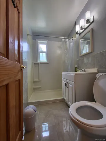 $295,000 | 224-23 Kingsbury Avenue, Unit B | Oakland Gardens