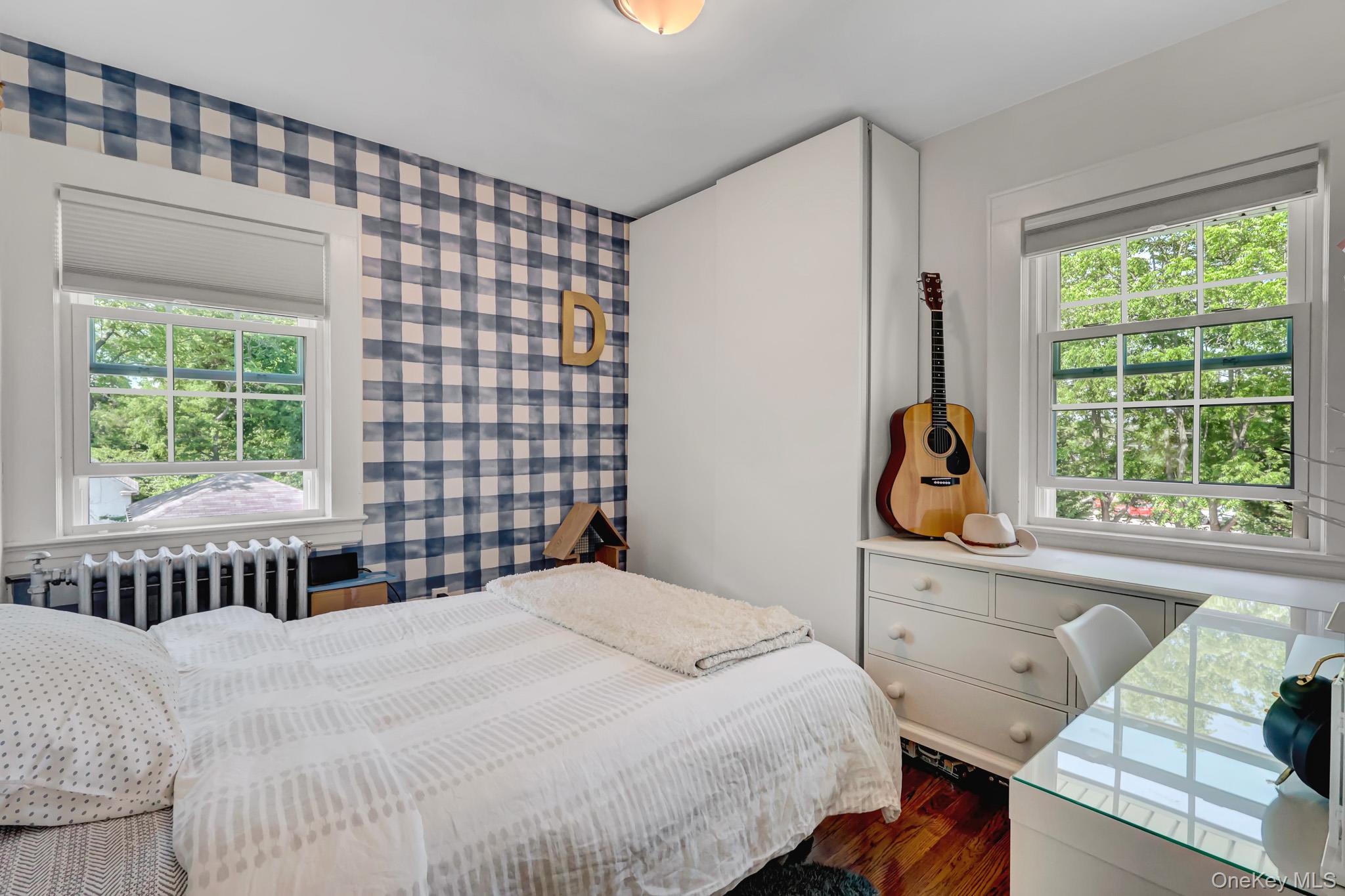 147 Locust Avenue Babylon, NY 11702 - Photo 18 of 31
