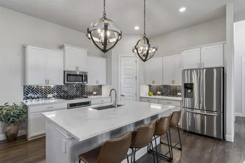 $695,000 | 4519 Stone Valley Trail, Arlington, TX 76005