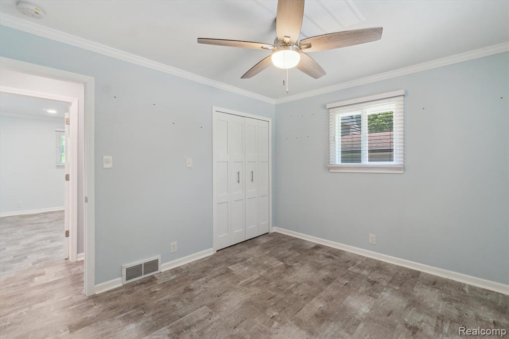 7262 Hatchery Road Waterford, MI 48327 - Photo 14 of 58 Gallery Image 14