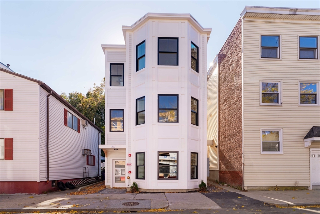 231 Everett Street, Unit 101 Boston, MA 02128 - Photo 27 of 28