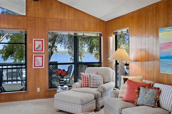 $1,400,000 | 132 Web Isle Drive, Granite Shoals, TX 78654