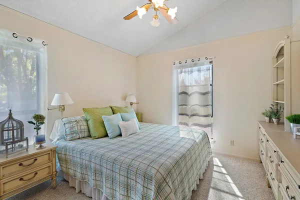 $1,400,000 | 132 Web Isle Drive, Granite Shoals, TX 78654