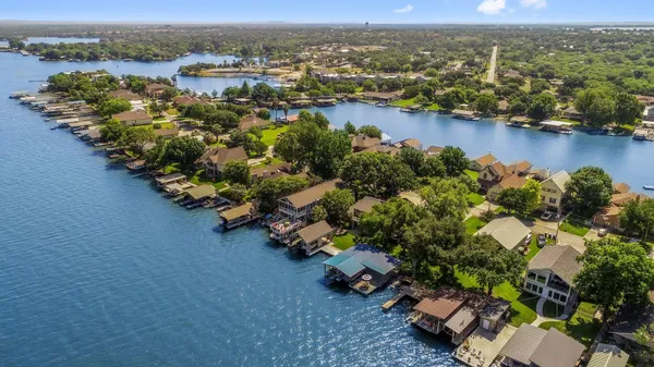 $1,400,000 | 132 Web Isle Drive, Granite Shoals, TX 78654