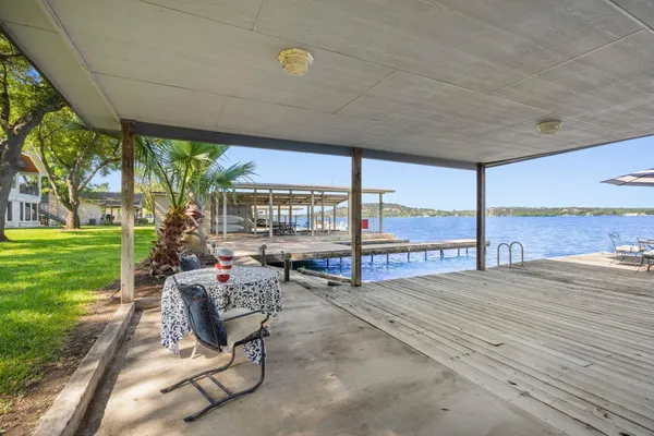 $1,400,000 | 132 Web Isle Drive, Granite Shoals, TX 78654