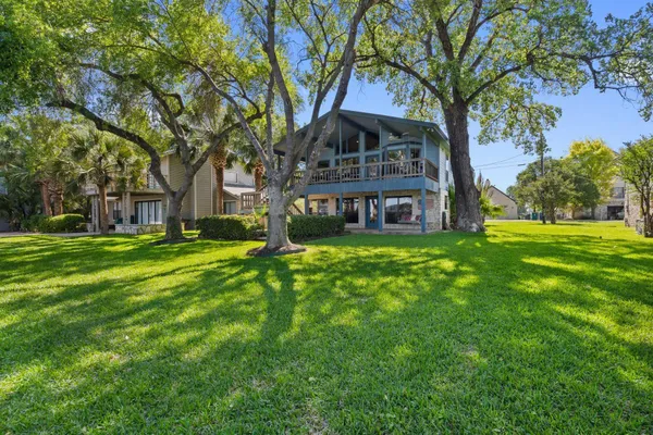 $1,400,000 | 132 Web Isle Drive, Granite Shoals, TX 78654