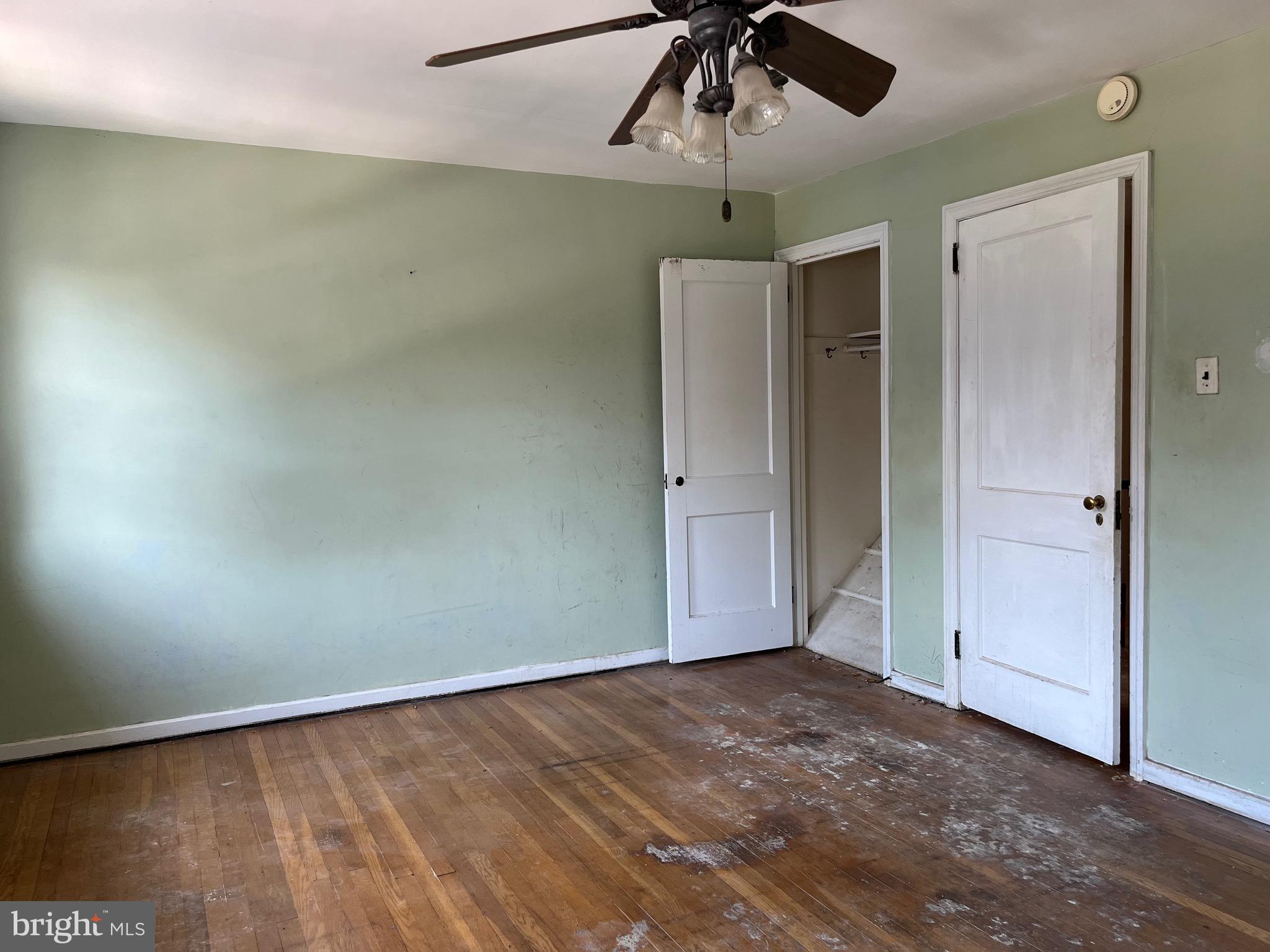 219 Glendale Road Upper Darby, PA 19082 - Photo 14 of 22