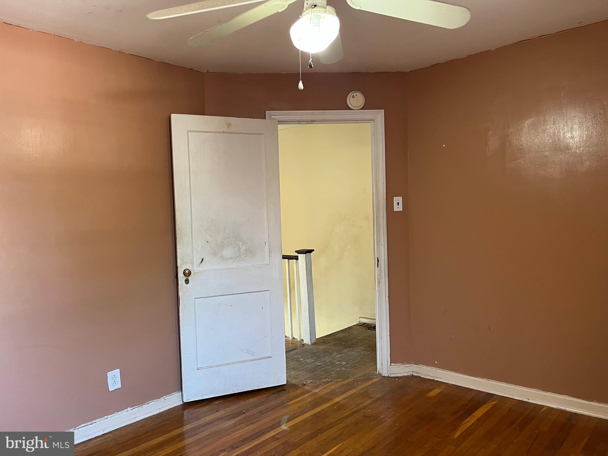 219 Glendale Road Upper Darby, PA 19082 - Photo 21 of 22