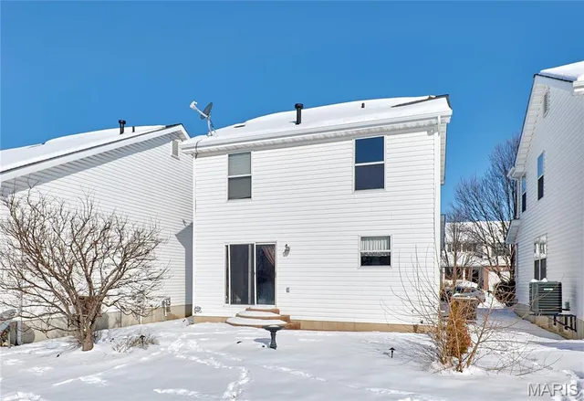 $1,925 | 274 Tyndale Drive, O'Fallon, MO 63366