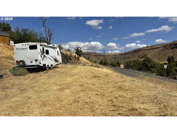 $70,000 | 0 South Highway 197, Maupin, OR 97037