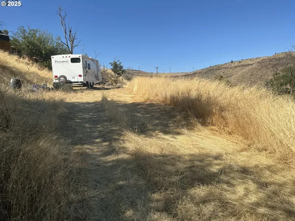 $70,000 | 0 South Highway 197, Maupin, OR 97037