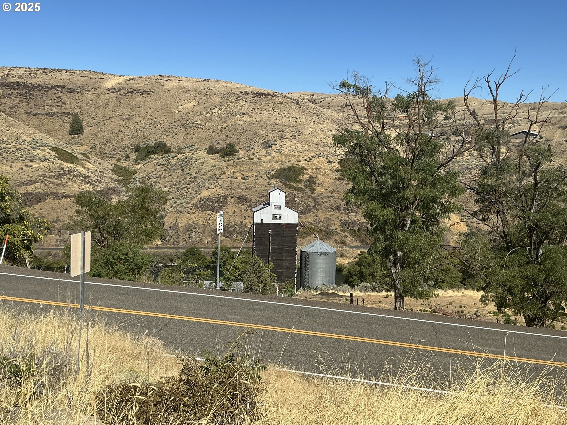 0 South Highway 197 Maupin, OR 97037 - Photo 4 of 14