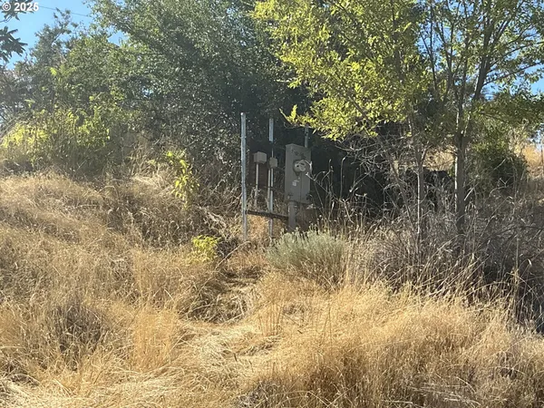 $70,000 | 0 South Highway 197, Maupin, OR 97037